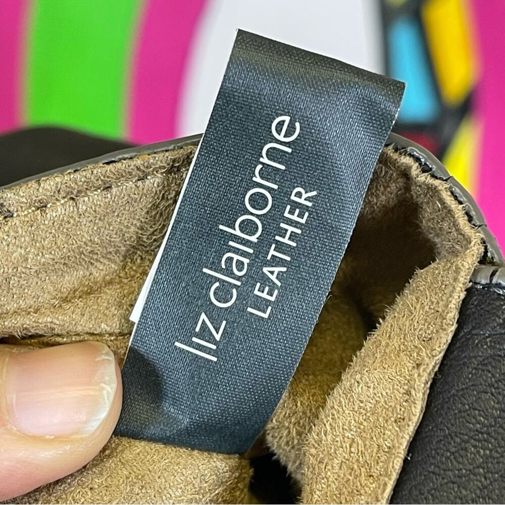 Liz Claiborne Leather Purse. New condition! 13"x7" Base 9.5" Height 18.5” Strap - Picture 8 of 10